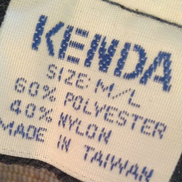 Deadstock Vintage Edwards-Warren Tire Snap Back Trucker Hat - Picture 9 of 9